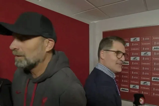 WATCH: Liverpool boss Jurgen Klopp storms out of interview following dramatic FA Cup quarterfinal defeat vs. Man Utd